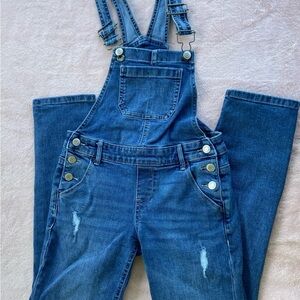 SO Blue Jeans with Distressed Details size 8
